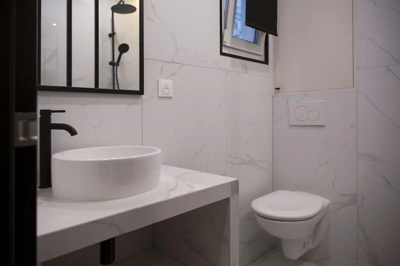 Apartment Studio Fonctionnel Et Moderne Place Clichy - 2P Paris