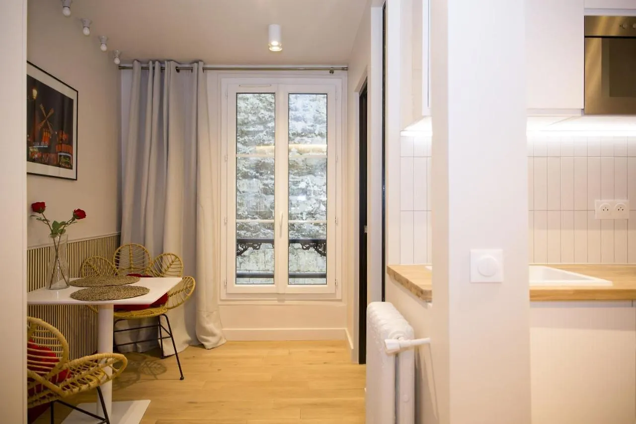 פריז Studio Fonctionnel Et Moderne Place Clichy - 2P דירה