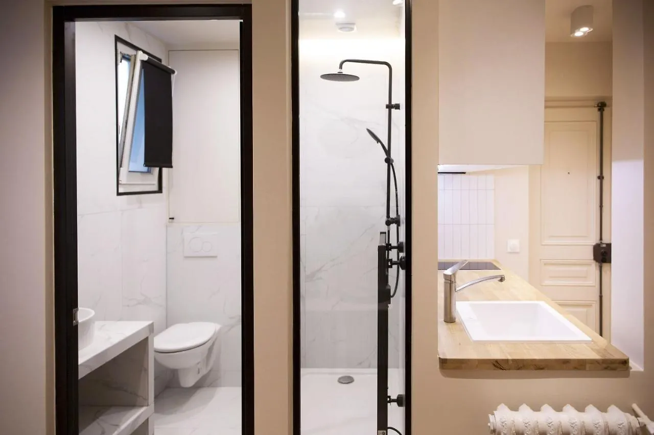 Studio Fonctionnel Et Moderne Place Clichy - 2P Paris 0*,