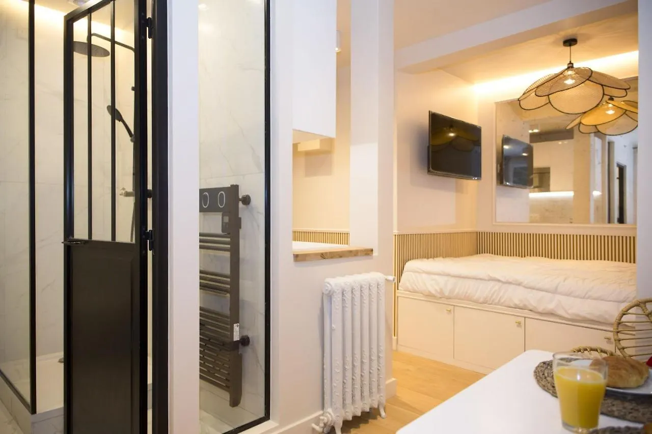 פריז Studio Fonctionnel Et Moderne Place Clichy - 2P דירה
